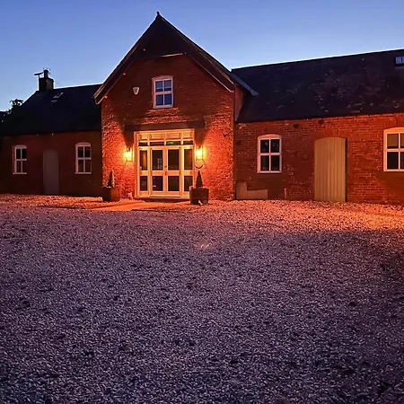 Holiday home The Coach House 1861 Morland
